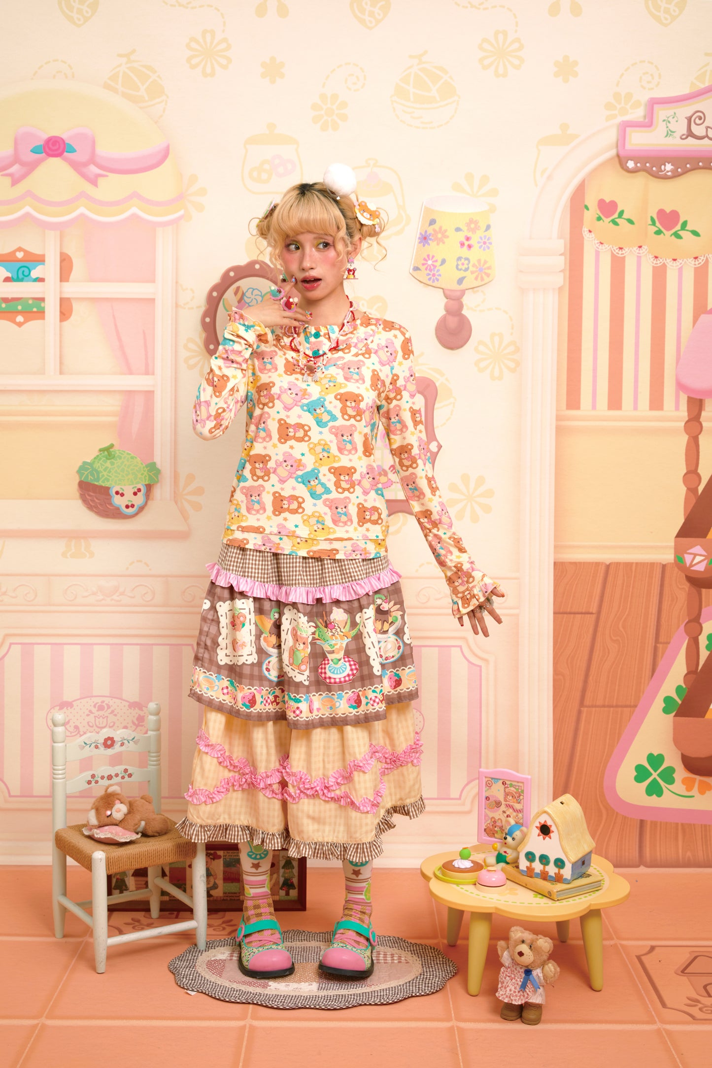 Bear print faux two-piece design, versatile long-sleeved elastic base layer