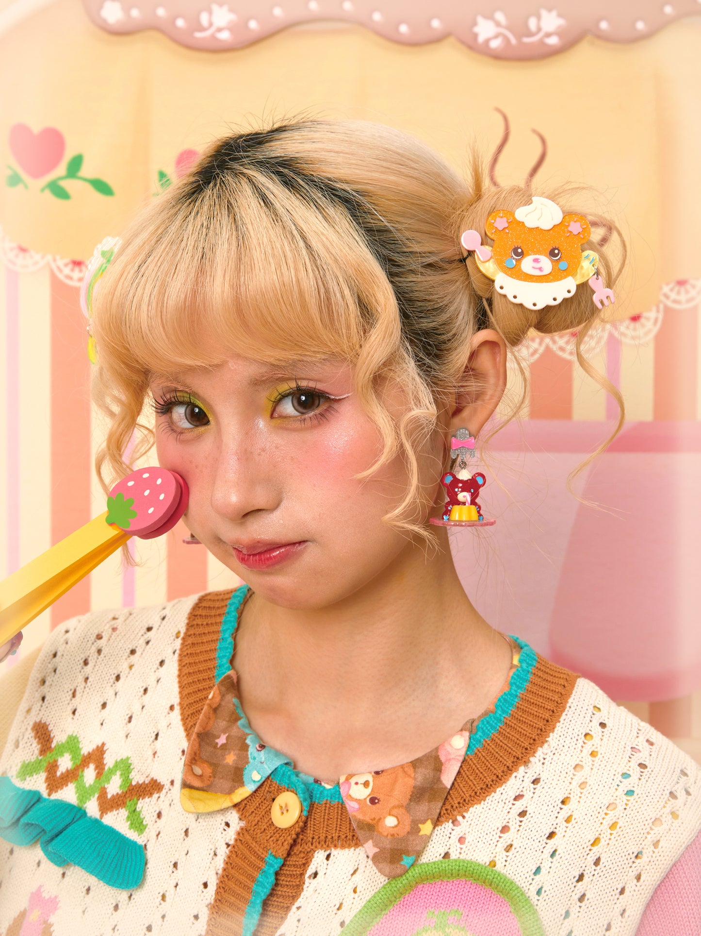 Original honeydew melon elephant & cream bear acrylic splicing hairpin side clip