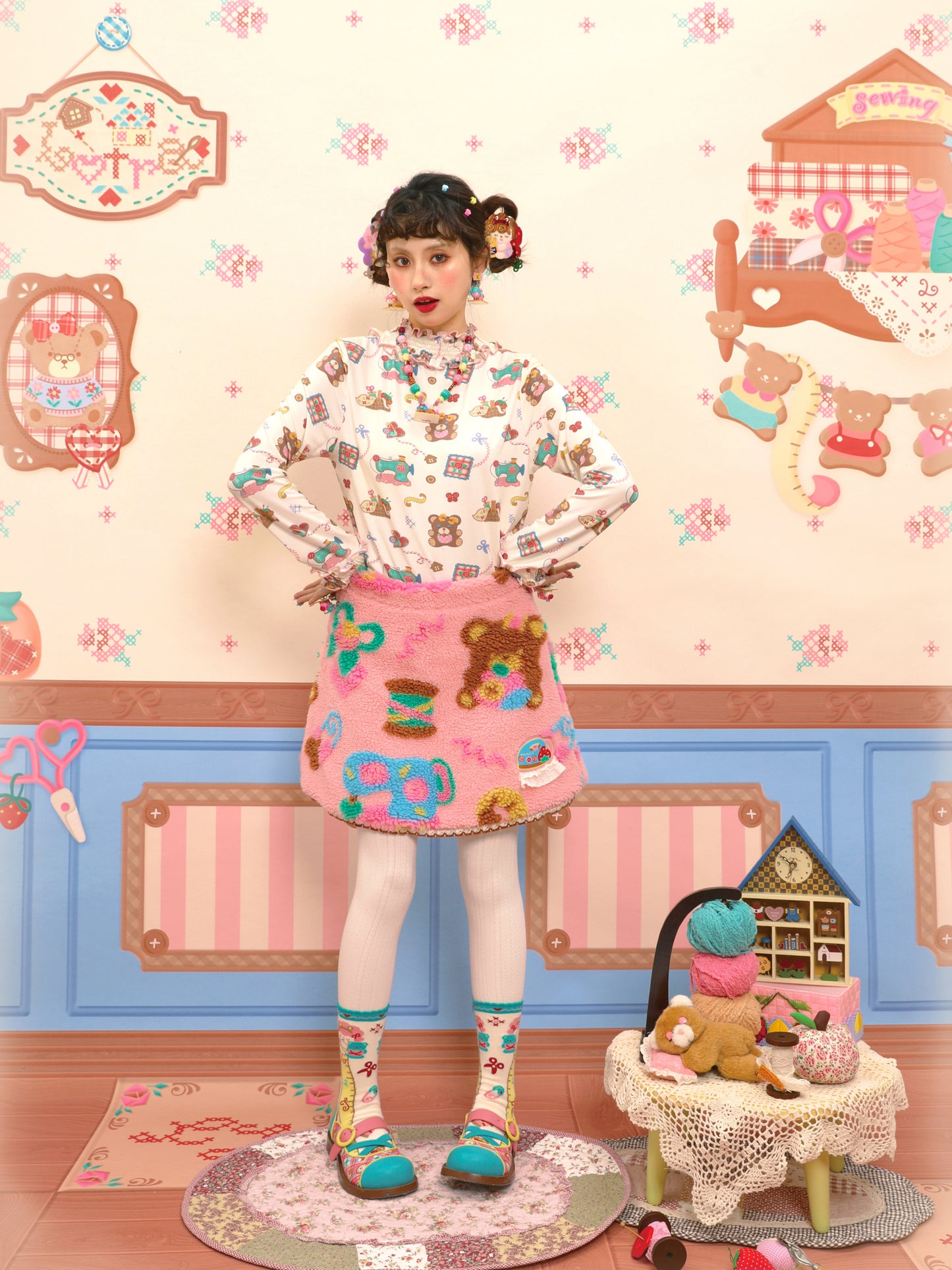 Original custom-made pink fleece and lambskin-like fabric cute plush short skirt.