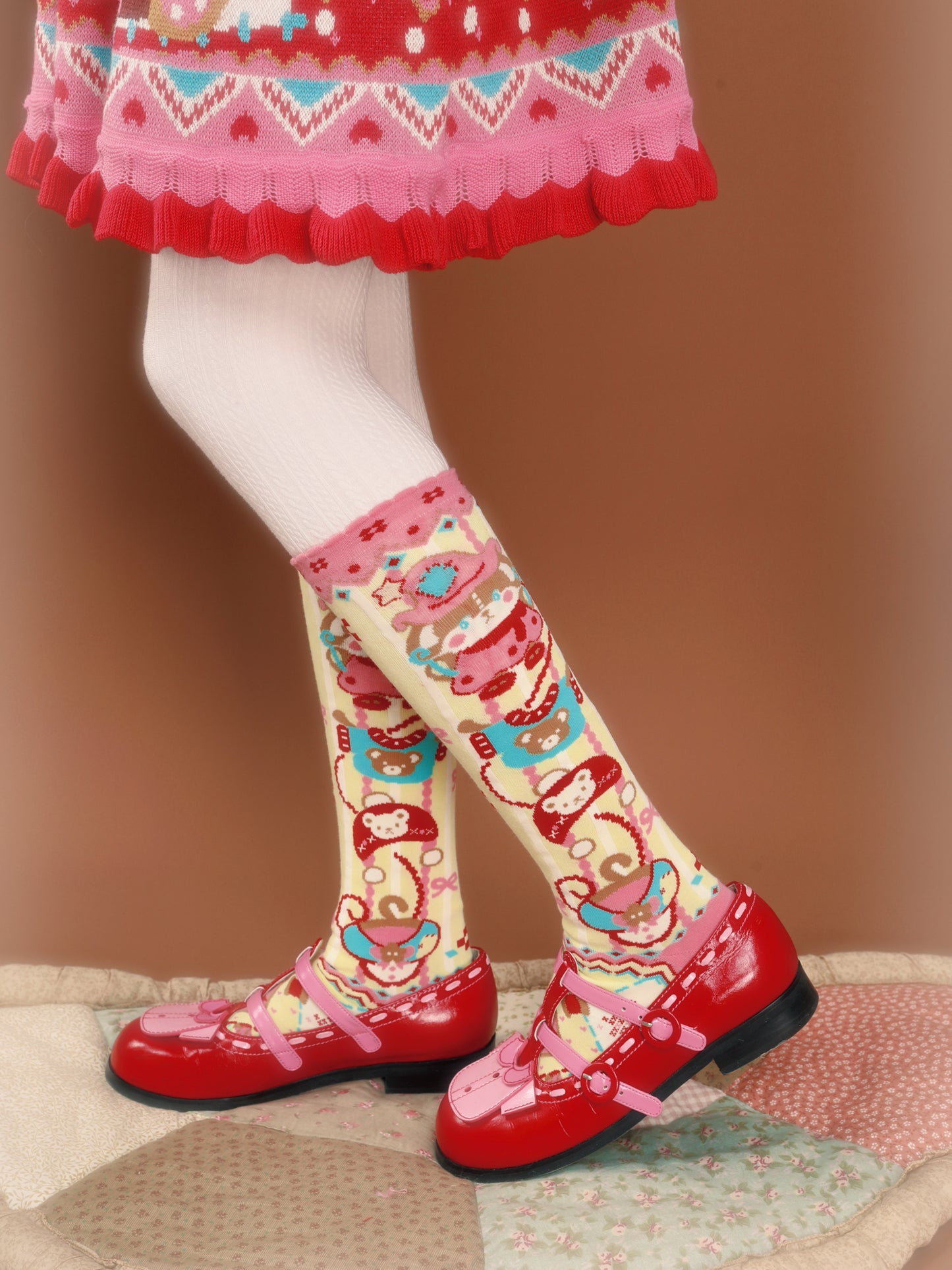 Original yellow striped rabbit lace knee-high socks/long socks (versatile design)