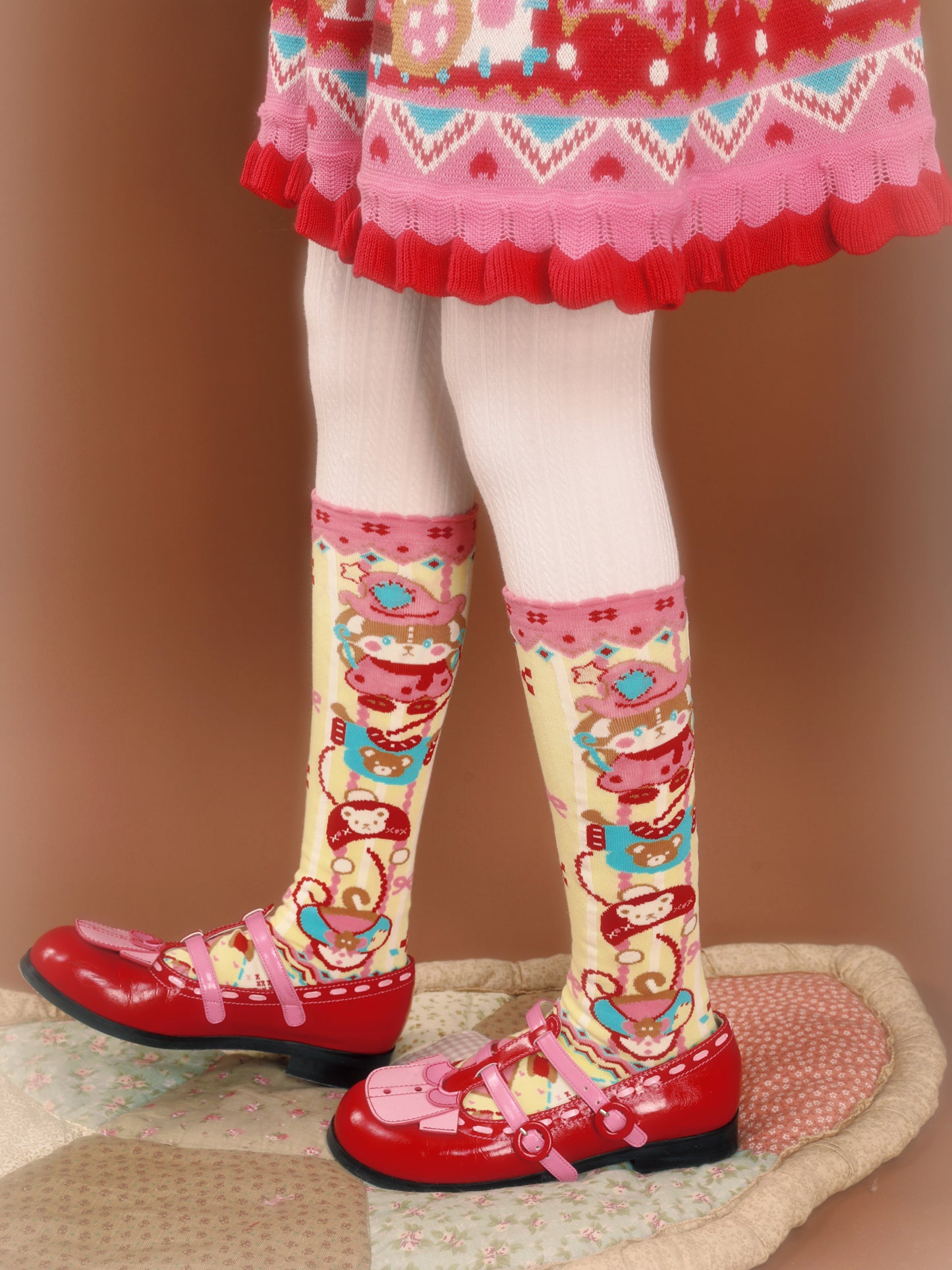Original yellow striped rabbit lace knee-high socks/long socks (versatile design)