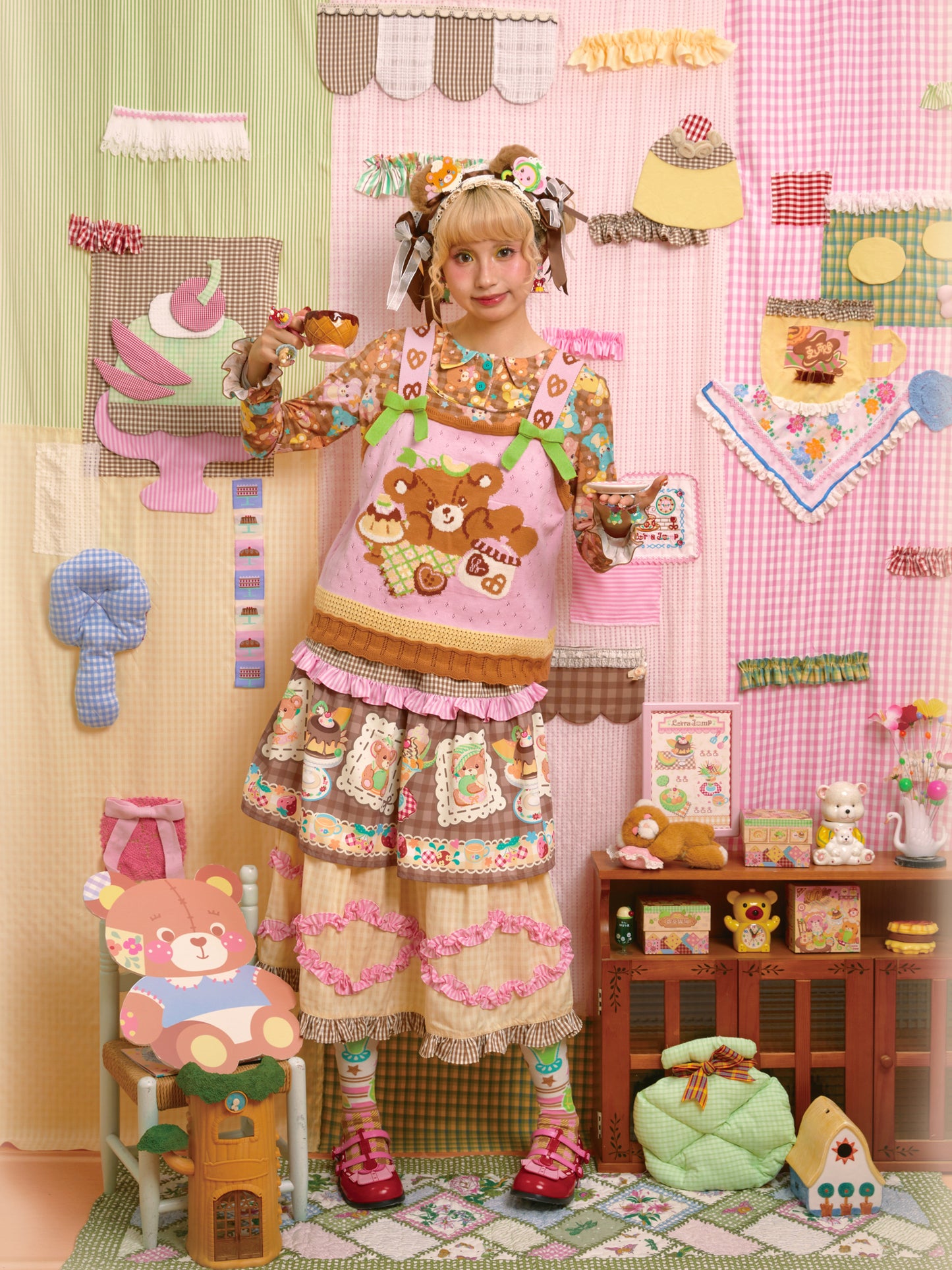 Pink Bear Afternoon Tea Pattern Hollow Knit Camisole Vest