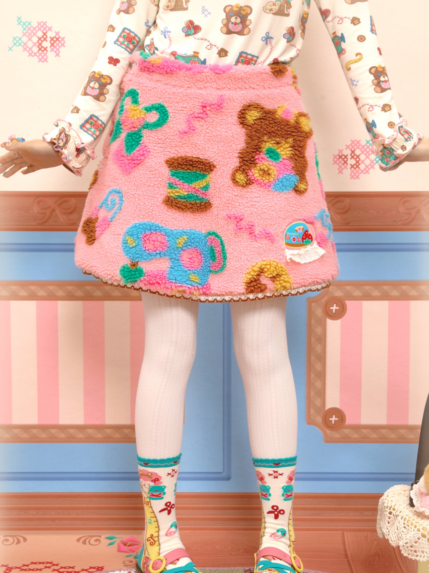 Original custom-made pink fleece and lambskin-like fabric cute plush short skirt.