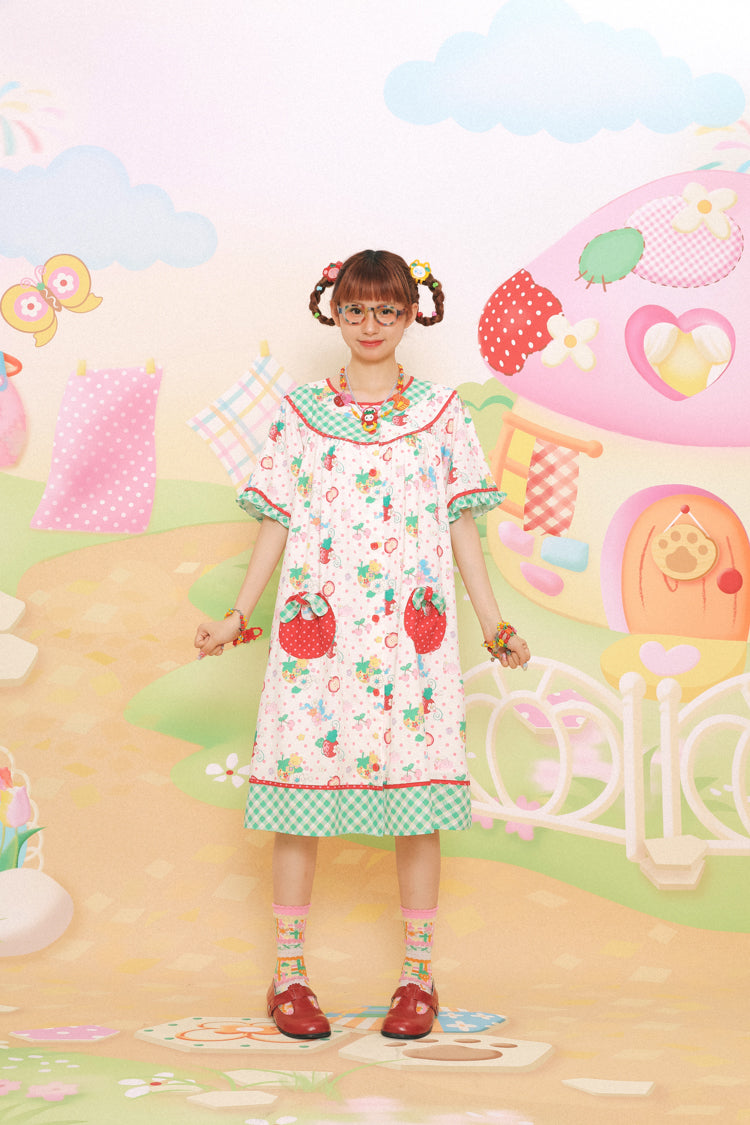 Strawberry bear print stitching green plaid girl's sweet loose dress